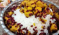 طرز تهیه زرشک پلو زعفرانی با مرغ تکه‌ای خوشمزه