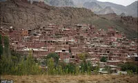 اَبیانه‌ی زیبا در دامنه کرکس +عکس