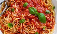 سس مارینارا خانگی برای اسپاگتی و انواع غذاها