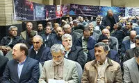 احمدی نژاد و آقای کاندیدای احتمالی در ختم