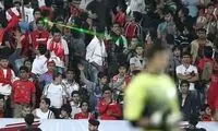 لیزر در چشمان علی کریمی و رحمتی!