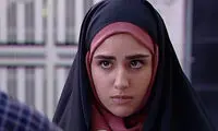 ژست معصومانه بازیگر سریال «هیولا» با حجاب کامل در یک امامزاده جلب‌توجه کرد