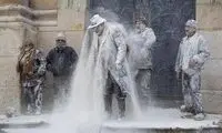 جشنواره جنگ با آرد و تخم مرغ در اسپانیا