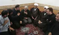 دیدار سردار سلیمانی با خانواده شهید مدافع حرم