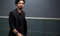 مهرداد صديقيان به «رقص روى شيشه» رسيد