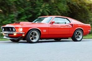 این قلدر آمریکایی هنوز می‌تازد!