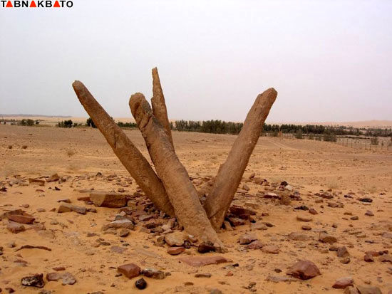 ستون های «رجاجیل» در جوف عربستان