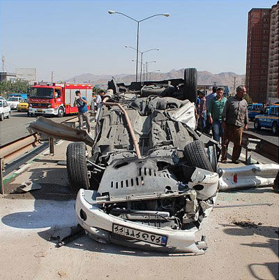واژگونی خودروی 206 در بزرگراه بابایی +عکس