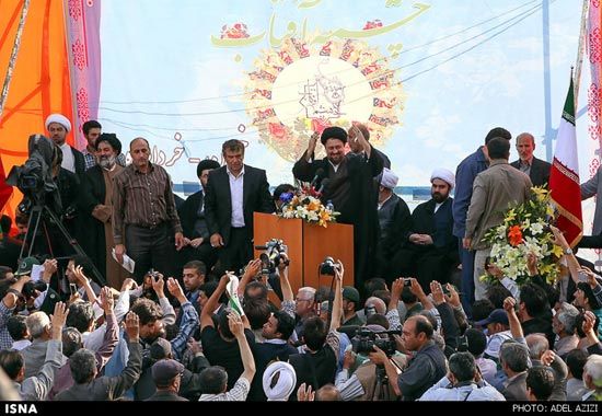 عکس: حضور نوه امام (ره) در جمع مردم خمین