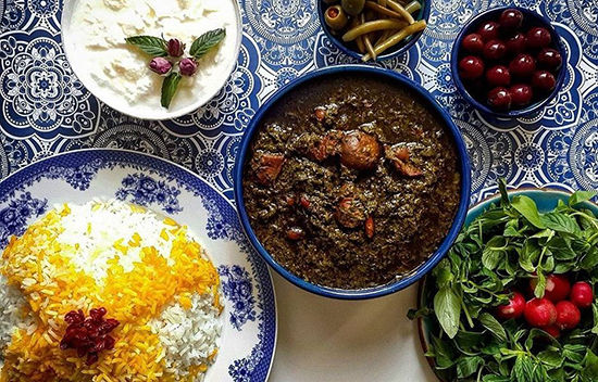 طرز تهیه خورش قورمه سبزی؛ نذری شب‌های محرم