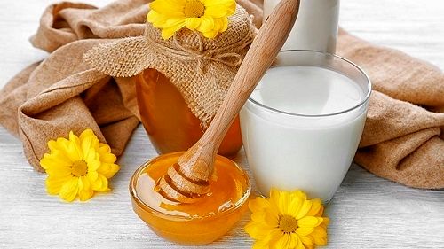 ترکیب شیر و عسل؛ ۷ خاصیتی که از آن‌ بی‌خبرید!