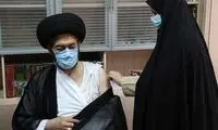 تزریق واکسن به امام جمعه اردبیل توسط پرستار زن