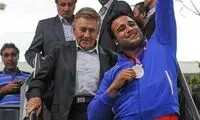 عکس؛ بازگشت احسان حدادی به کشور
