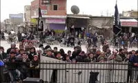 قطع دست جوان سوری توسط داعش+عکس