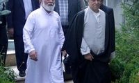 عکس: هاشمی در منزل پدری ناطق نوری