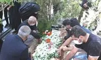 مراسم خاکسپاری خواهر علی پروین