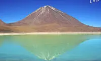 دریاچه های رنگی زیبا در جهان