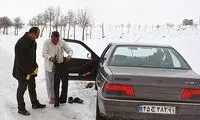 آبتنی دو اردبیلی در دریاچه یخ‌زده! +عکس