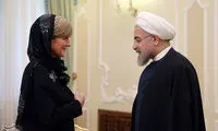 بیشاپ: برای دیدن روحانی روسری سر میکنم