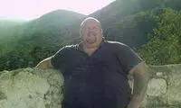 صاحب لباس XXXXXXL از شر خود خلاص شد