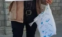 پلاکارد جالب در تجمع زندانبانان مقابل مجلس
