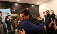 رحمتی و منصوریان در آغوش یکدیگر