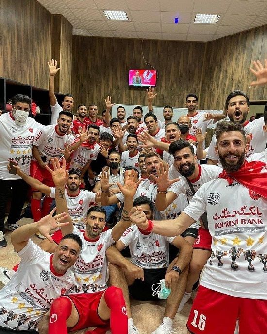 گلات قهرمانی در رختکن پرسپولیس