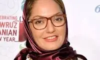 سلفی مهناز افشار در ماشین و با یک کلاه خاص