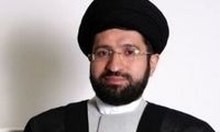 سید مسعود خامنه‌ای در کنار سردار سلیمانی و رهبر انقلاب