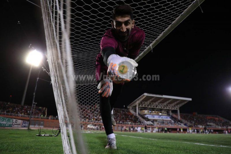 بیرانوند خطاب به پرسپولیسی‌ها: بیایید بترکونیم!