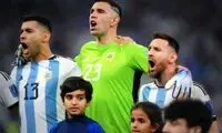 واکنش جالب مسی موقع پخش سرود ملی