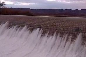 یک سد در استان فارس سرریز شد