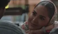 حرکات اغواگرایانه خانم بازیگر در یک سریال وایرال شد