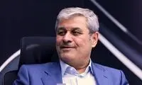 تکیه غلامرضا تاجگردون بر روی صندلی قالیباف 