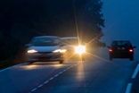 دلایل کم نور شدن چراغ خودرو و روش‌های برطرف کردن آن