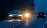 دلایل کم نور شدن چراغ خودرو و روش‌های برطرف کردن آن