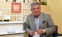 این دندانپزشک به بوی مدرسه اعتیاد دارد!