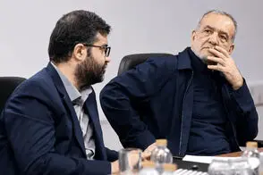 ژست خاص سقاب اصفهانی در جلسه هیات دولت 