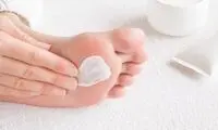 ۴ روش‌ خانگی برای درمان سریع ترک پا