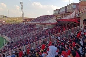 مجری صداوسیما پشت پرده بخشش تراکتوری‌ها را فاش کرد