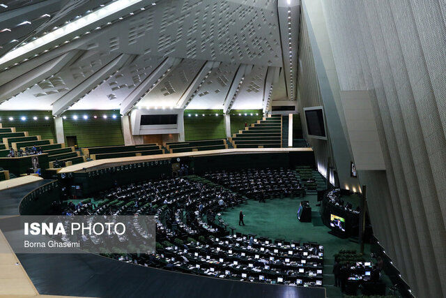 جنجال در مجلس بر سر مسمومیت سریالی دختران