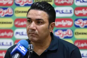 امشب یک  خبرنگار دل جواد نکونام را برد