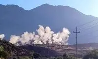 لحظه اصابت پهپاد ناشناس به یک میدان نفتی