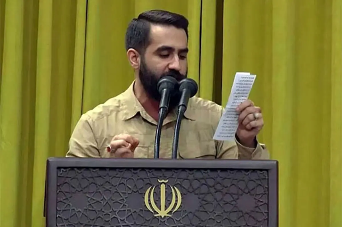 مداح معروف: این‌ها برای من فرقی با رضا پهلوی ندارند