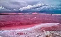 دریاچه صورتی ایران حال خوشی ندارد