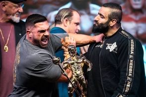 لحظه اعلام نتایج فینال هادی چوپان و درک لانسفورد