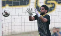 فرعباسی و نجات بزرگ استقلال در شروع بازی!