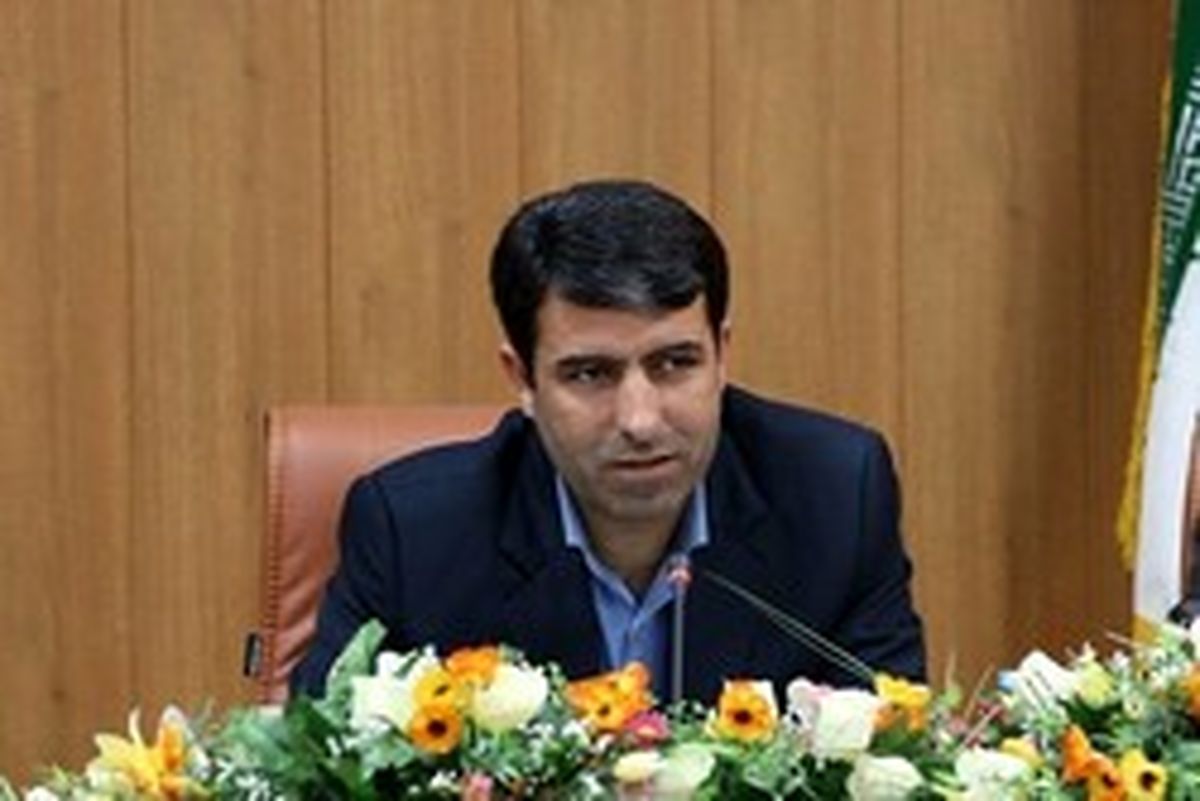 تو غلط می‌کنی می‌گویی برنج را به دریا بریزید