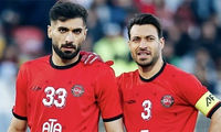 مدافع از همه جا رانده به دنبال بازگشت به تراکتور!