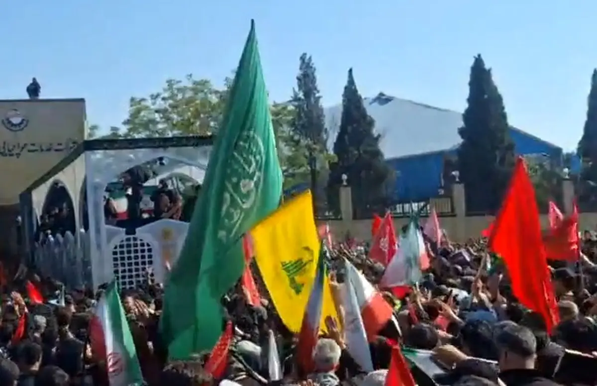 لحظات پایانی تشییع رهبر شهید در تهران
